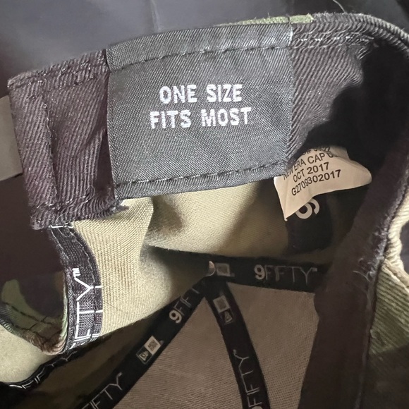 Snak Tag Snapback - Picture 6 of 7